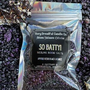 So Batty! Sizzling Room Salt Crystal Potpourri: Amyris Resin Black Licorice
